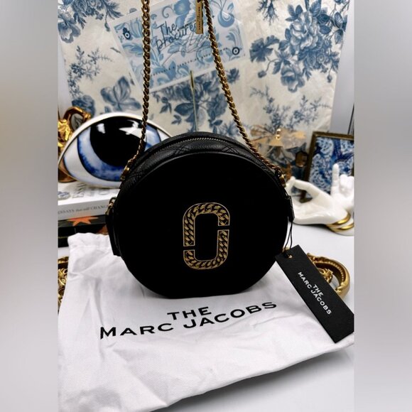 🆕 THE MARC JACOBS 🧿 NWT The Status Round Crossbody, Black - Picture 2 of 15